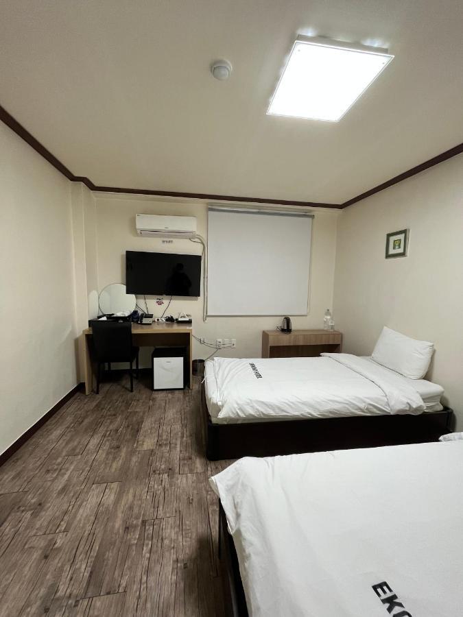 Ekonomy Hotel Mokpo Luaran gambar