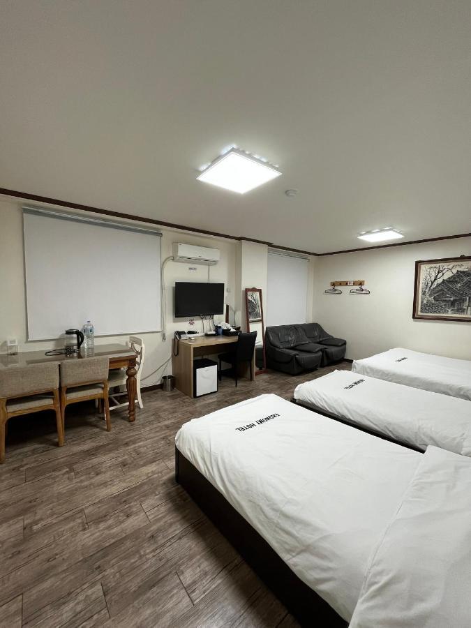 Ekonomy Hotel Mokpo Luaran gambar