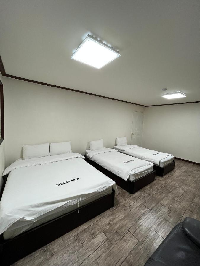 Ekonomy Hotel Mokpo Luaran gambar