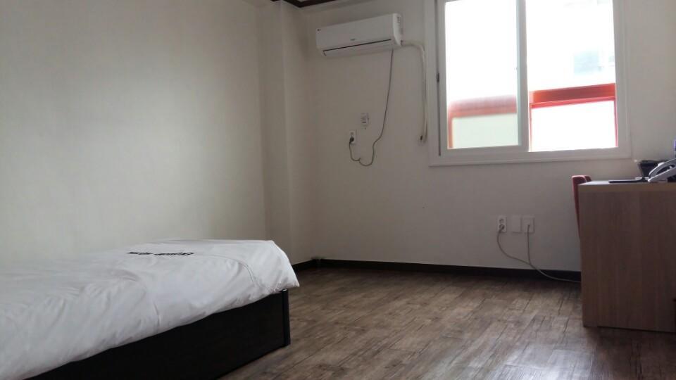 Ekonomy Hotel Mokpo Luaran gambar